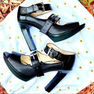 NEW MICHAEL KORS DESERT JETBLACK LEATHER BUCKLE STRAP HEELS 9-1/2M